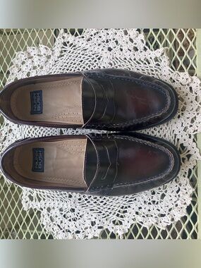 Nunn Bush Men's Burgundy Leather Penny Loafers. Size 9 1/2 W